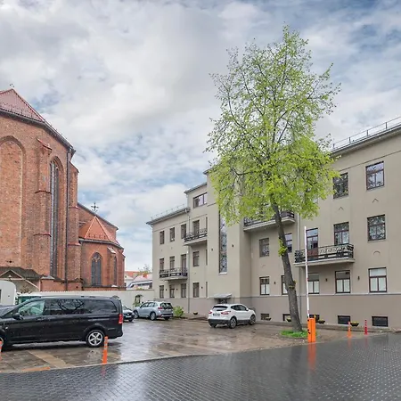 Historical Oldtown Charm With Modern Comfort By Polo 아파트