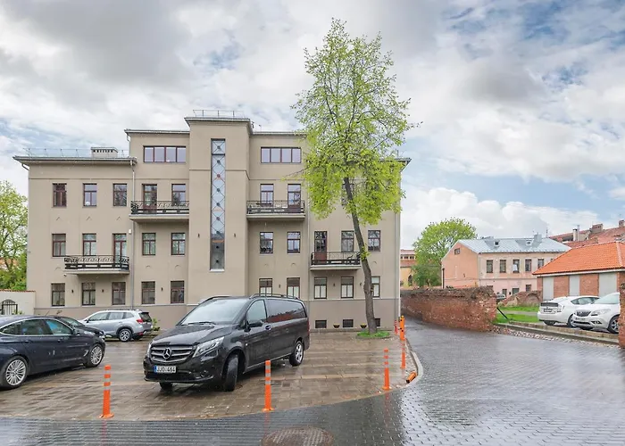 Historical Oldtown Charm With Modern Comfort By Polo * Kaunas