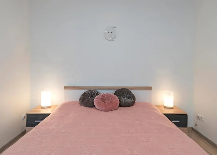 Appartement Historical Oldtown Charm With Modern Comfort By Polo *